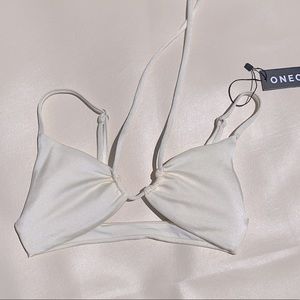 ONEONE white bikini top